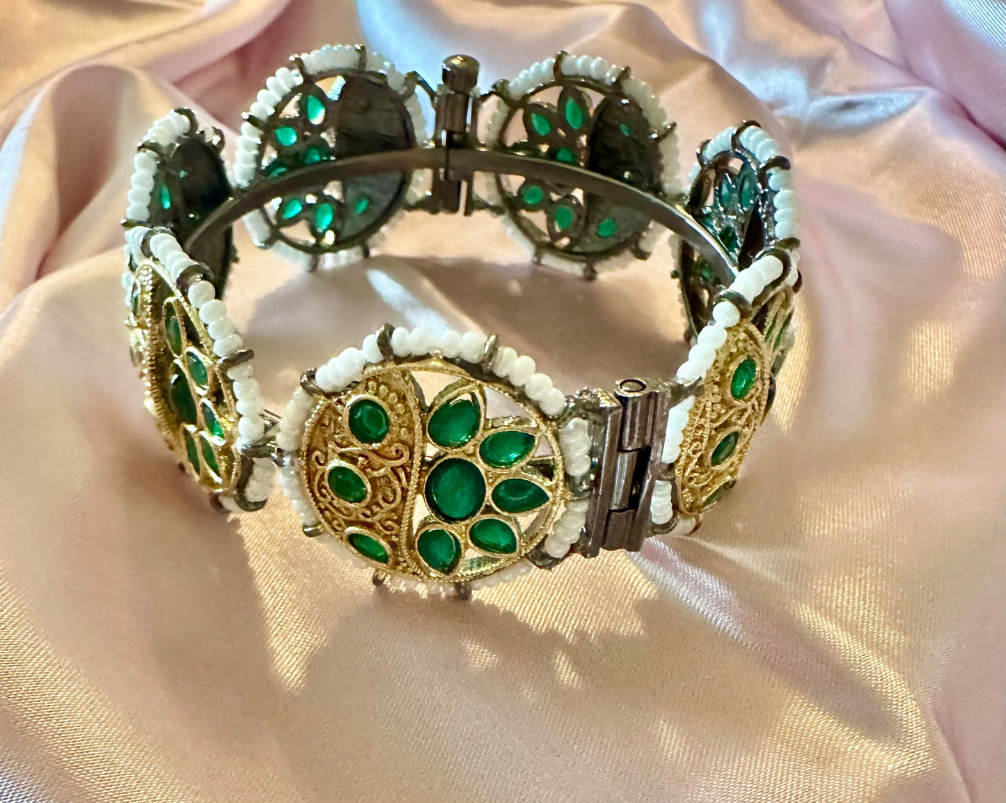 Emerald green bracelet