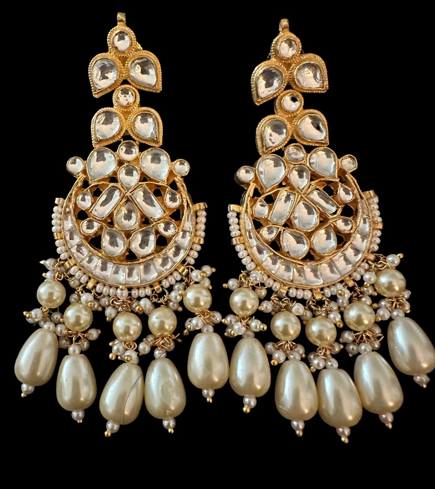 Kundan pearl earrings