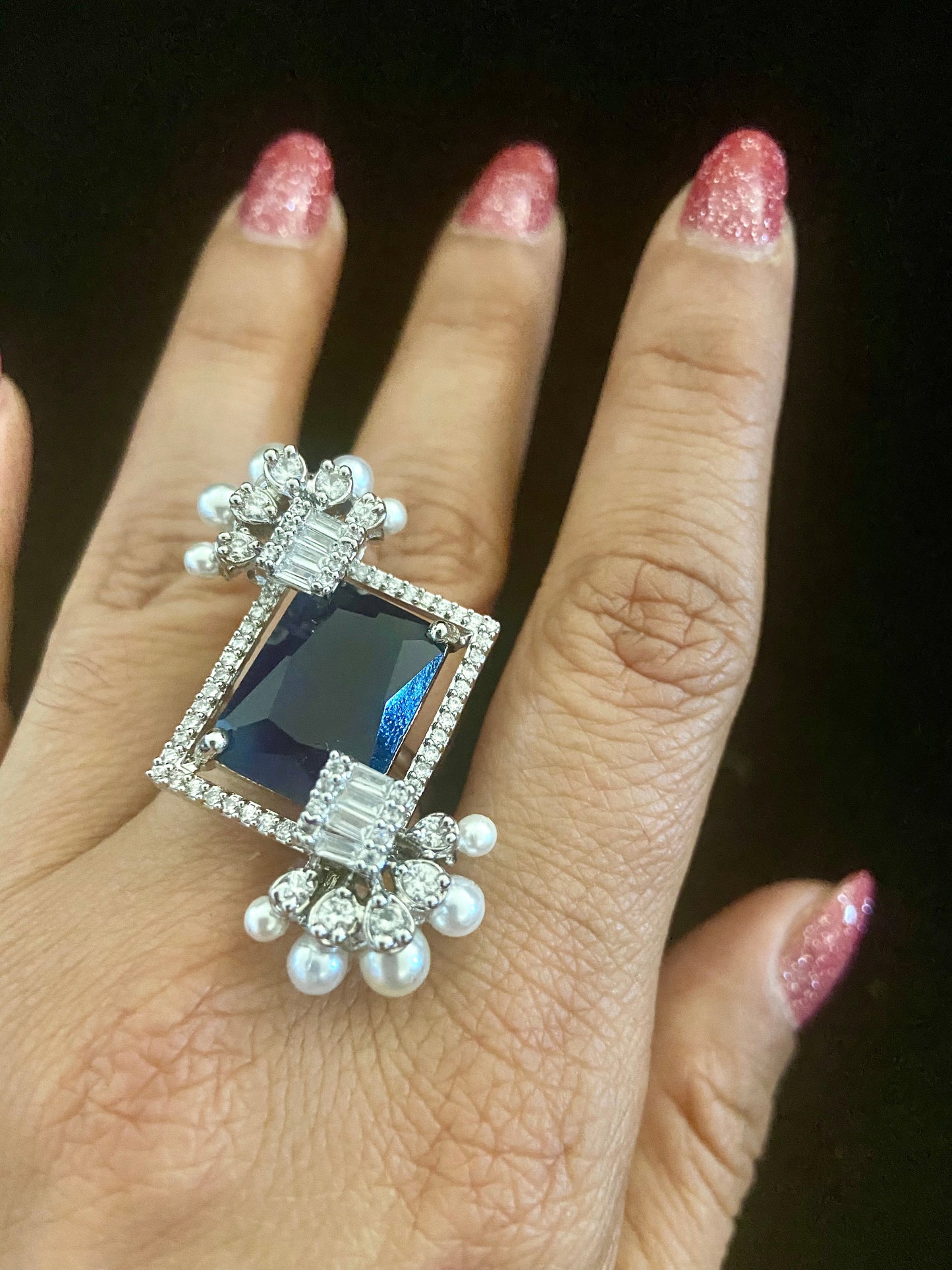 Sapphire diamente ring