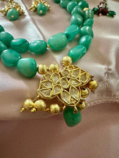 Jade 2-string kundan set