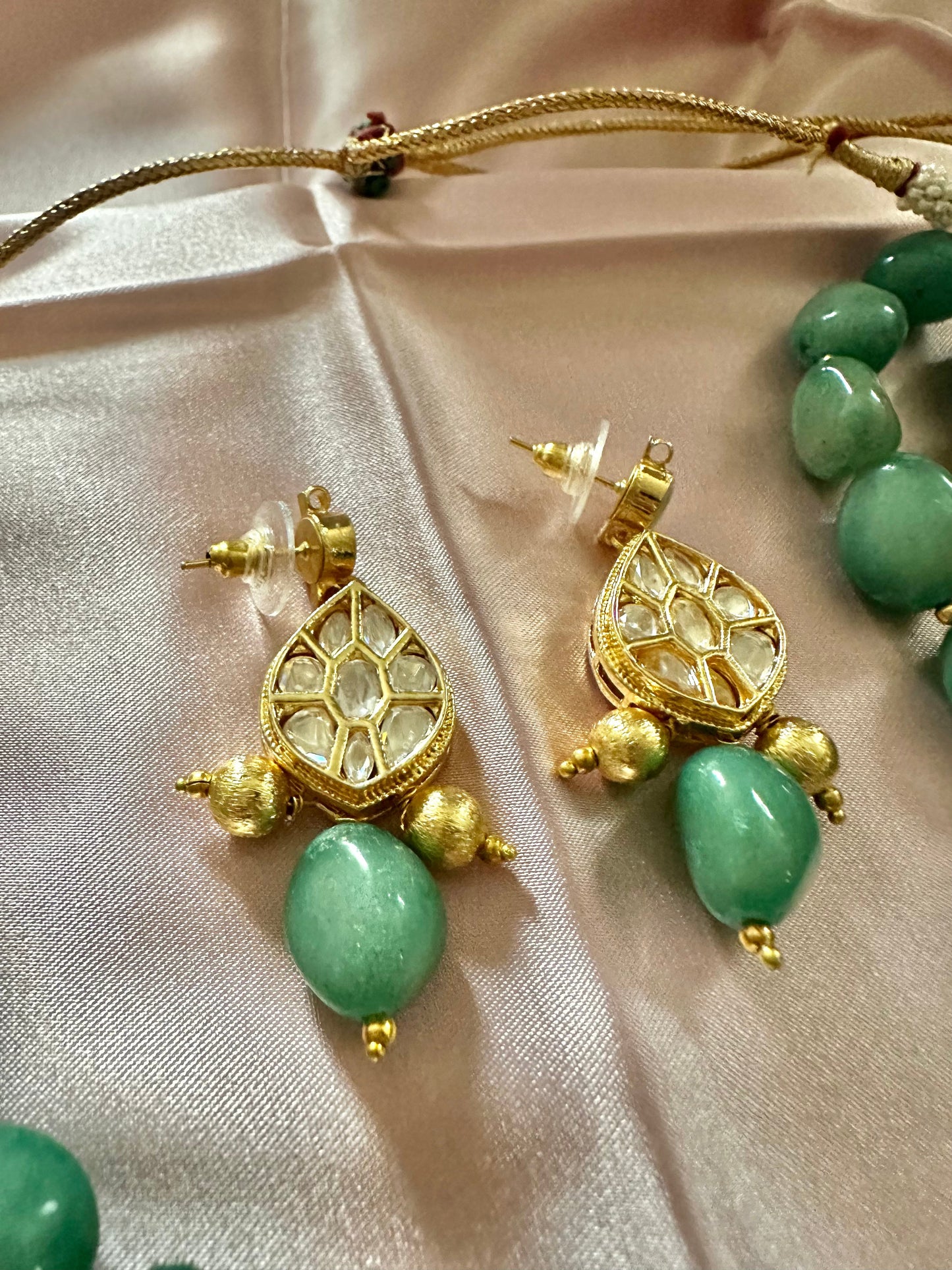 Jade 2-string kundan set